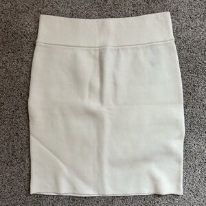 [NWOT]Express Off-White Pencil Skirt